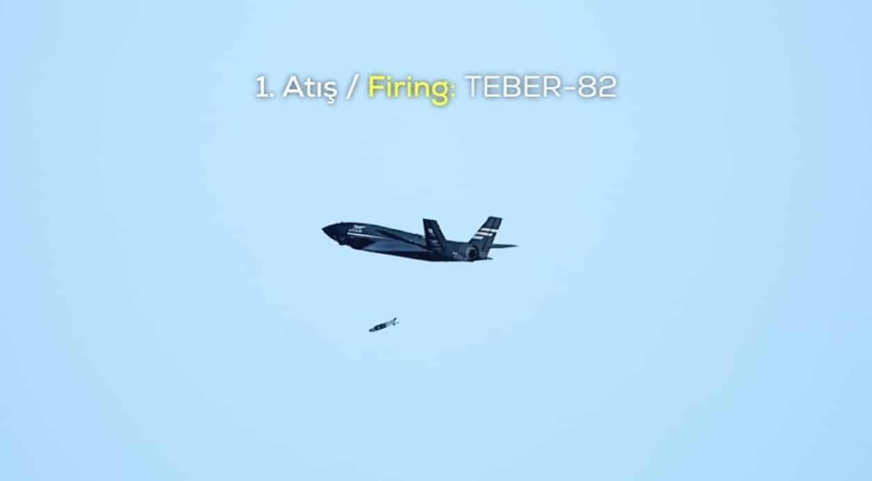 Bayraktar KIZILELMA, Yerli Mühimmatlarla Hedefi Nokta Atışıyla Vurdu