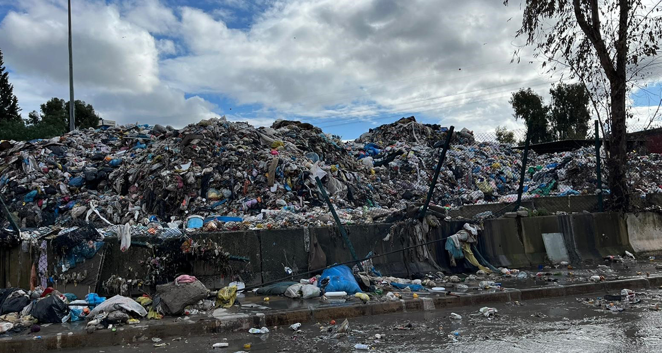 Buca’da Çevre Kirliliği ve İşçi Sağlığı Krizi: Temizlik İşçileri İş Bıraktı