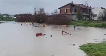 Bursa’da Sağanak Yağışlar Etkili Oldu: Tarlalar Sular Altında, Hayvanlar Kurtarıldı