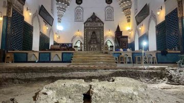 Bursa’da Tarihî Keşif: Muradiye Camii’nde 600 Yıllık Havuz Bulundu