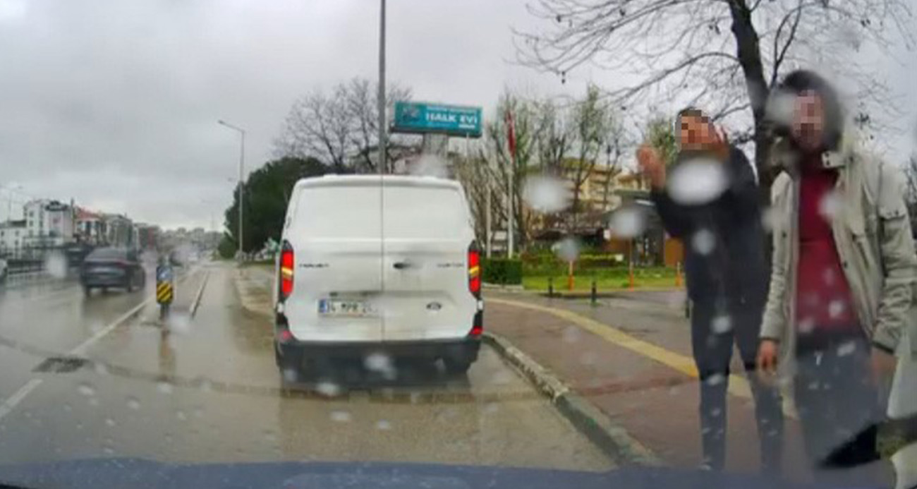 Bursa’da Trafikte Yol Verme Kavgası: 3 Kişi Bir Sürücüye Saldırdı