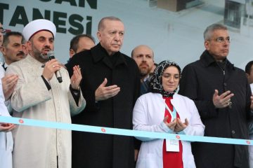 Cumhurbaşkanı Erdoğan, Rize’de Yeni Hastane Açılışı ve Güncel Siyasi Duruma İlişkin Açıklamalarda Bulundu