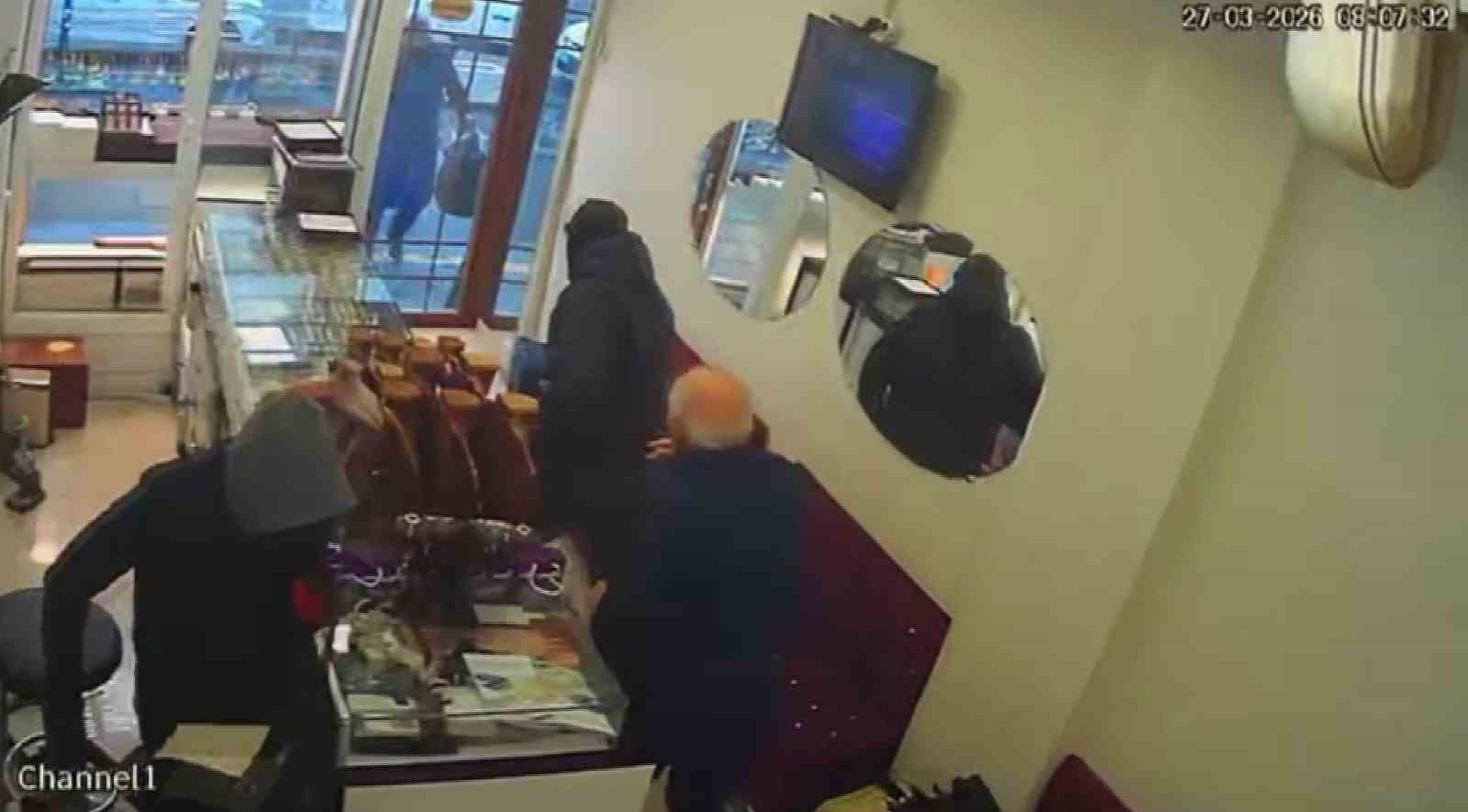 Diyarbakır’da Kuyumcu Soygunu: 1,5 Kilo Altın Çalındı