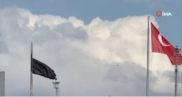 Esendere Sınır Kapısı’nda Gerilim Yükseldi, İran’dan Siyah Bayraklı Tepki