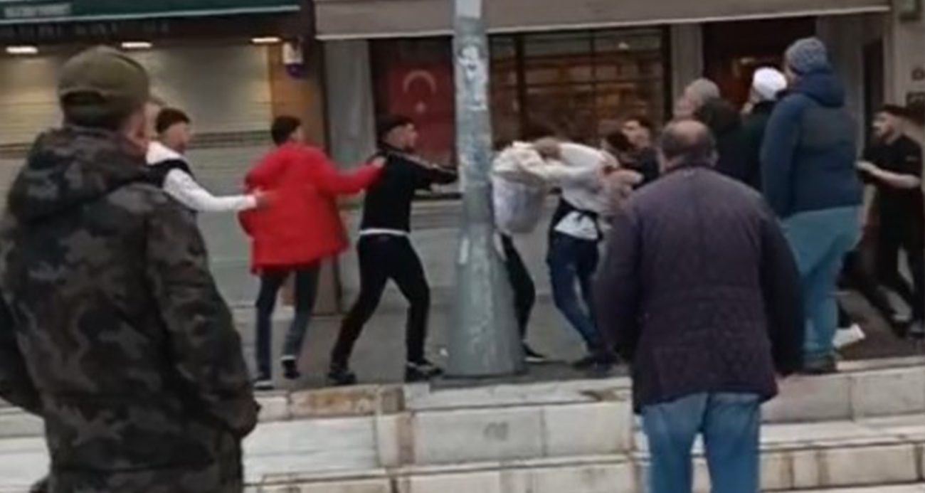 Eyüpsultan’da Sokak Ortasında Kavga Çıktı