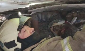 Fatih’teki Doğalgaz Patlaması Sonucu Çöken Bina: Kurtarma Anları İtfaiye Kamerasında