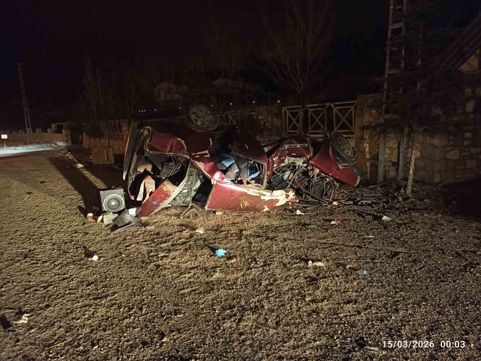 Gürün’de Meydana Gelen Trafik Kazasında İki Kişi Ağır Yaralandı