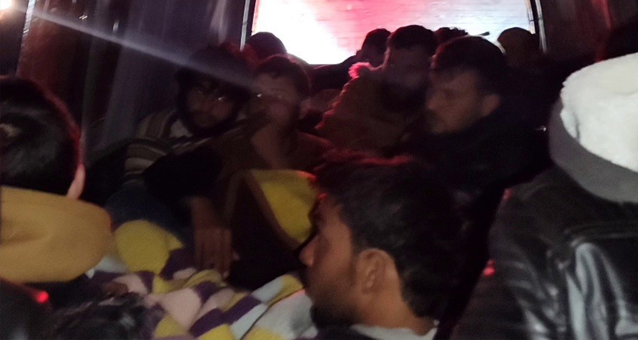 Hatay’da Kaçak Göçmen Operasyonu: 15 Kişi Yakalandı, 2 Organizatör Tutuklandı