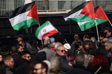 İran’da Ayetullah Ali Hamaney’in Ölümü Üzerine Kitlesel Gösteriler