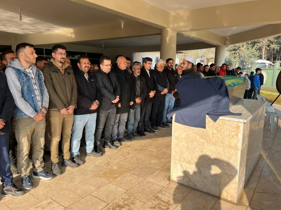 İran’da Hayatını Kaybeden Türk Tır Şoförü Memleketi Reyhanlı’da Toprağa Verildi