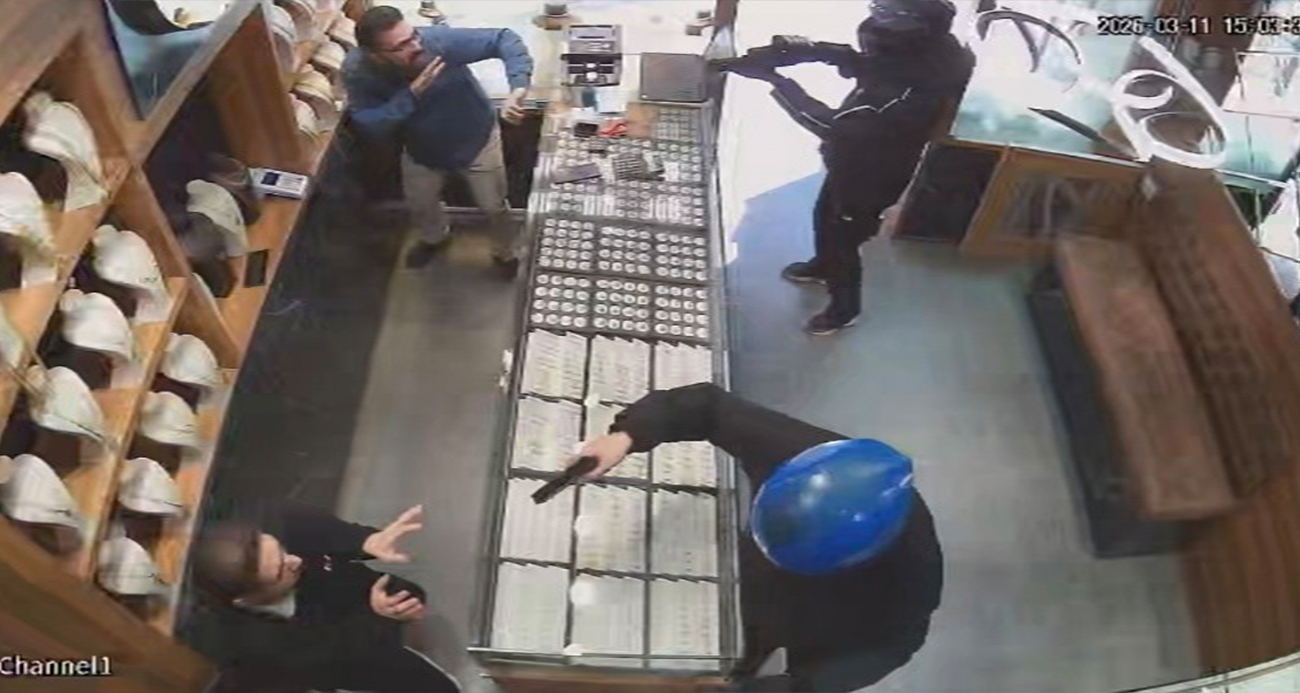 İstanbul Sultangazi’de Kuyumcu Soygunu Girişimi ve Çatışma Anı Kamerada