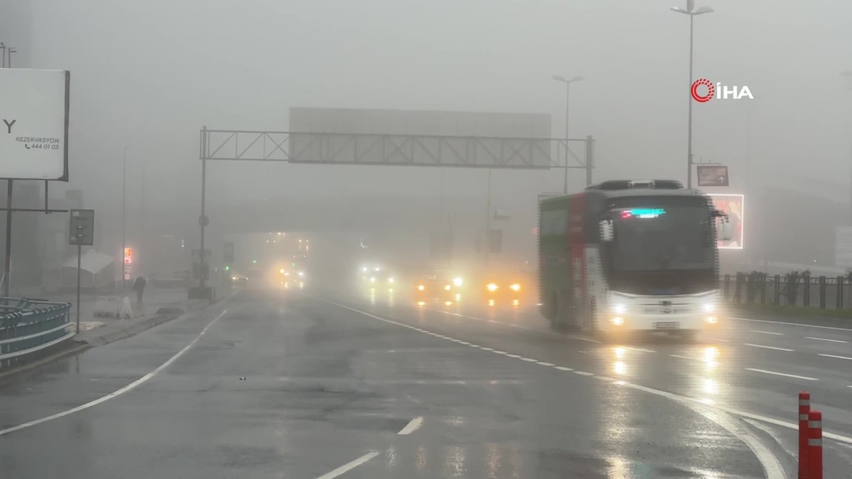İstanbul’da Bayram Sabahı Sis Manzarası