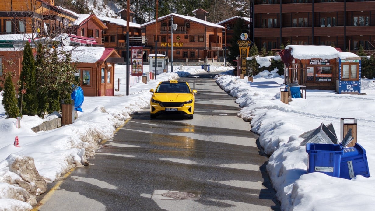 Karadeniz’in İlk Elektrikli Taksisi Togg ile Yollarda