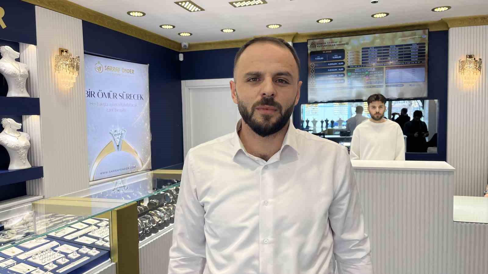 Konya’da Kuyumcu Dükkanında Gerçekleşen Maskeli Soygun Girişimi