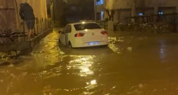 Kurtalan’da Sağanak Yağış Nedeniyle Yollar Sular Altında Kaldı