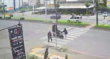 Mersin’deki Trafik Kazası Güvenlik Kamerasında