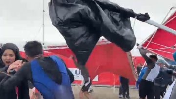 Salda Gölü’nde Duatlon Heyecanı Rüzgarın Etkisiyle Zorlandı