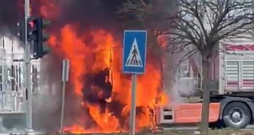 Samsun Terme’de Tır Yangını: Seyir Halindeki Araç Alevlere Teslim Oldu