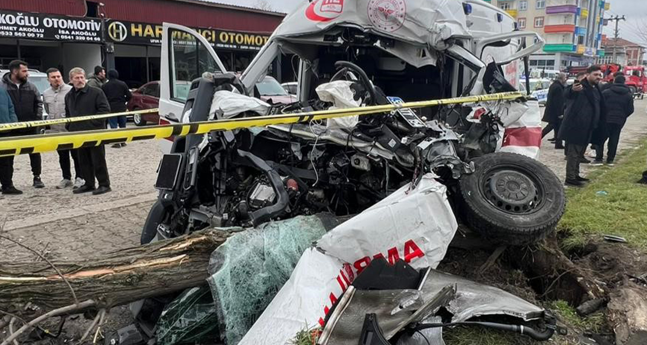 Samsun’da Ambulans Kazası: Bir Sağlık Çalışanı Hayatını Kaybetti