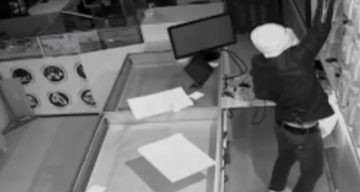 Şanlıurfa Bozova’da Kuyumcu Soygunu Güvenlik Kamerasında