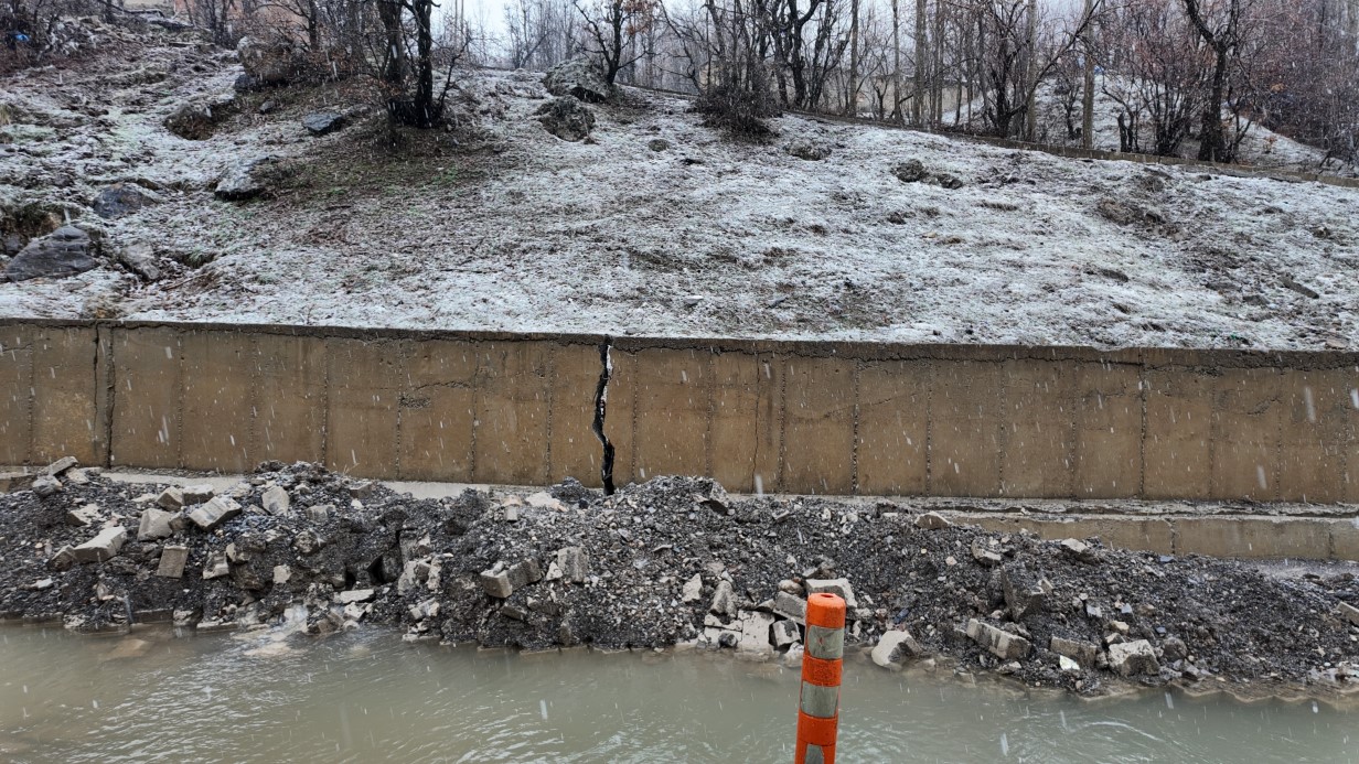 Şırnak Beytüşşebap’ta Sağanak Yağışlar Köyün Bir Bölümünü Yıktı