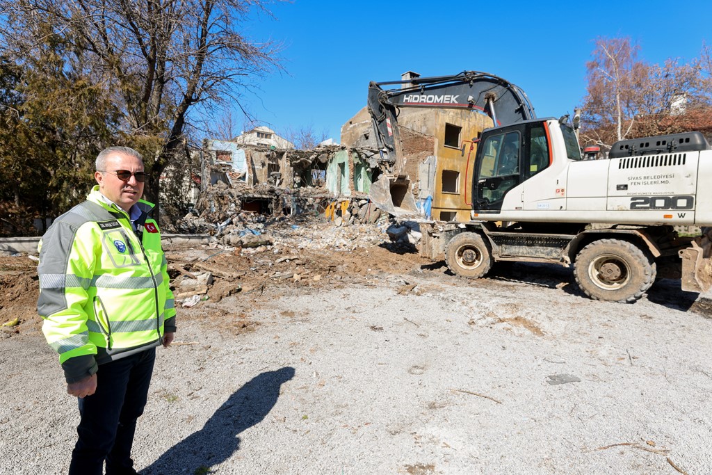 Sivas Belediyesi, Şehir Merkezine Yeni Otopark Kazandırıyor