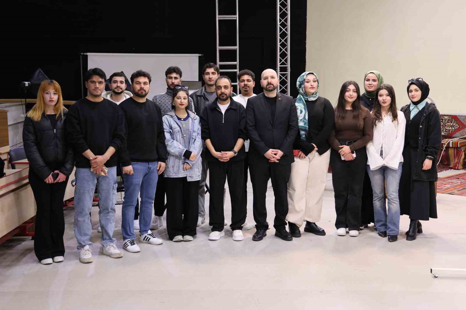 Sivas Cumhuriyet Üniversitesi Öğrencileri, İsmail Güneş’in Hayatını Belgeselle Anlatıyor