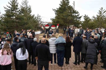 Sivas’ta Âşık Veysel Anma Töreniyle Anıldı