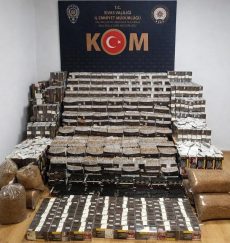 Sivas’ta Büyük Kaçakçılık Operasyonu: Binlerce Makaron Ele Geçirildi