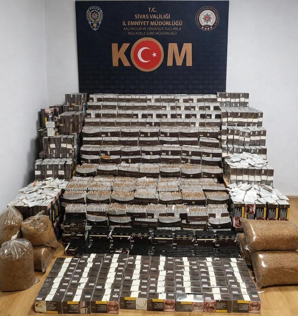 Sivas’ta Büyük Kaçakçılık Operasyonu: Binlerce Makaron Ele Geçirildi