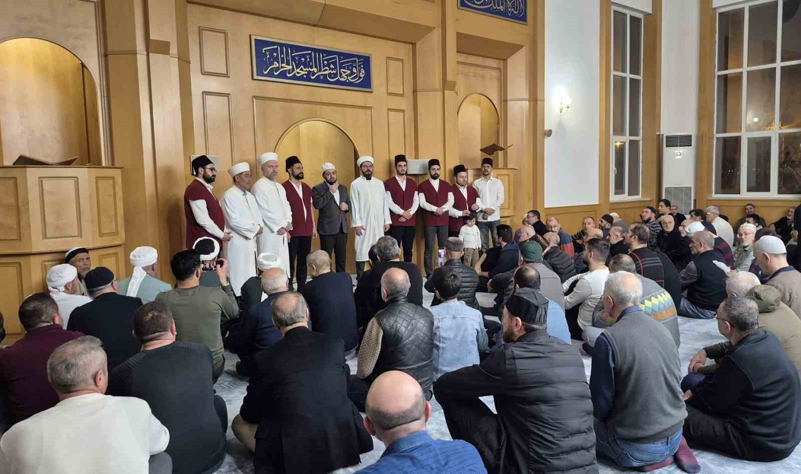 Sivas’ta Enderun Usulü Teravih Namazlarına Büyük İlgi