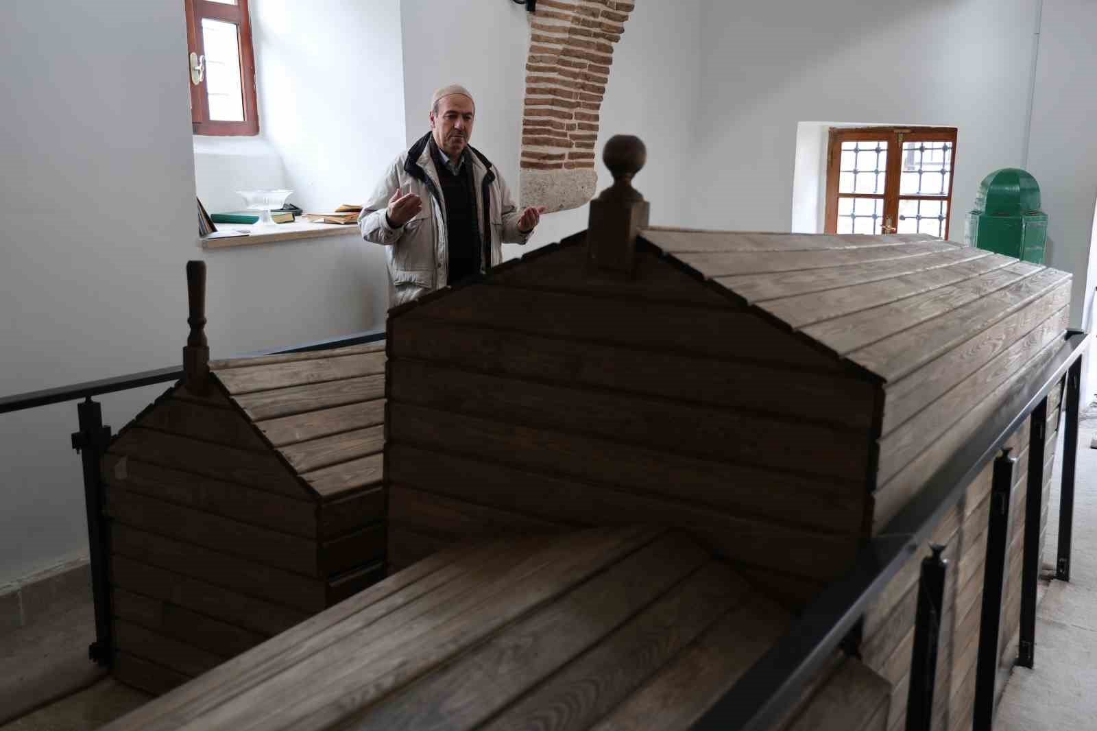 Sivas’ta Manevi Bir Miras: Kara Şems’in Türbesi Ziyaretçi Akınına Uğruyor