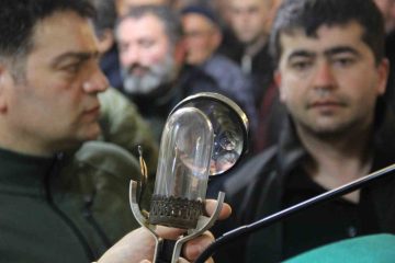 Sivas’taki Kadir Gecesi Etkinliklerinde Sakal-ı Şerif’e Büyük İlgi