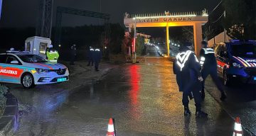 Uşak Belediye Başkanı Özkan Yalım Gözaltına Alındı, İş Yerlerinde Aramalar Yapıldı