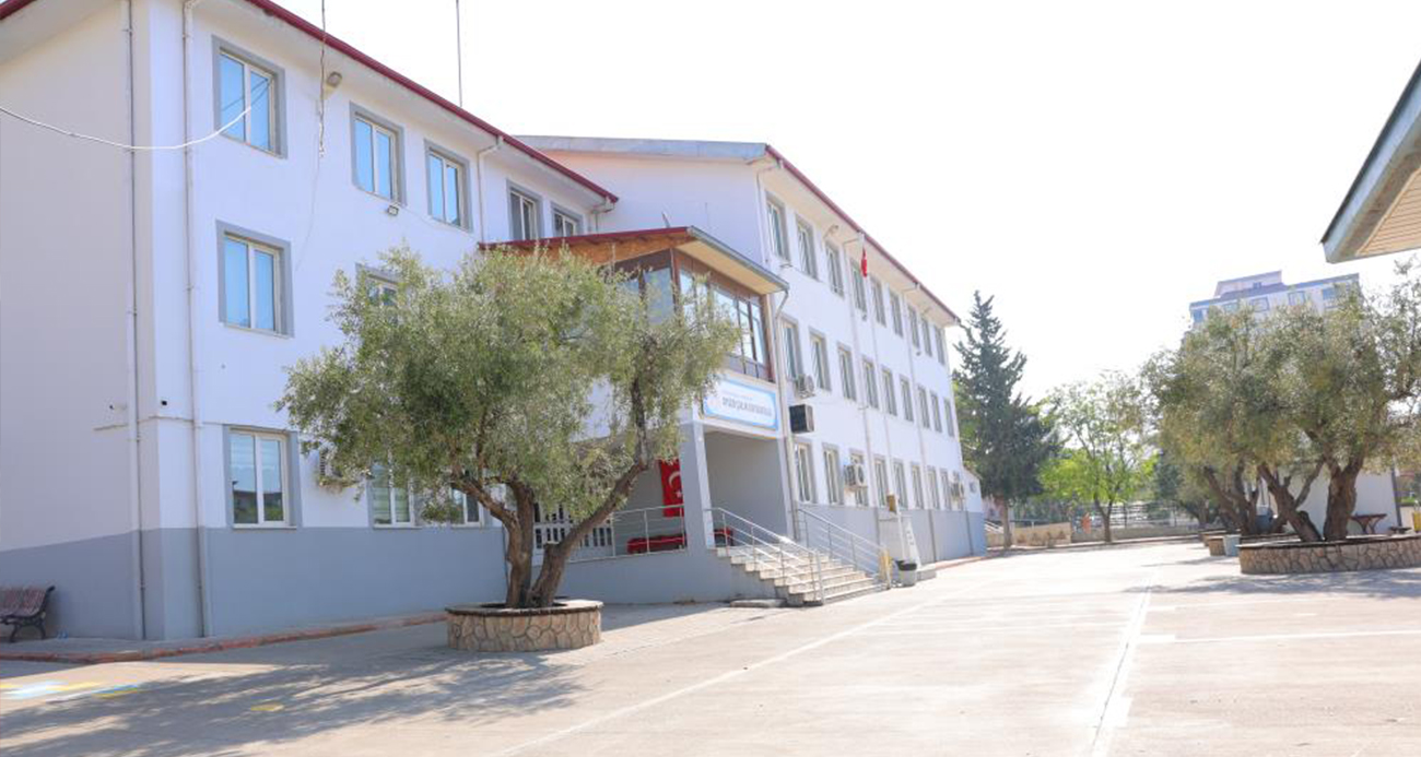 23 Nisan Ulusal Egemenlik ve Çocuk Bayramı, Ayser Çalık Ortaokulu’nda Hüzünlü Geçti