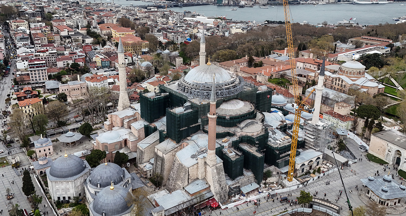 Ayasofya’da dev restorasyonda kritik aşama: Kubbe kapatılıyor