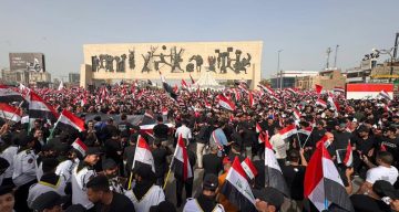 Bağdat’ta Binlerce Kişi ABD ve İsrail Politikalarını Protesto Etti