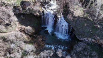 Baharın Müjdecisi Değirmenaltı Şelalesi, Sivas’ta Görsel Şölen Sunuyor