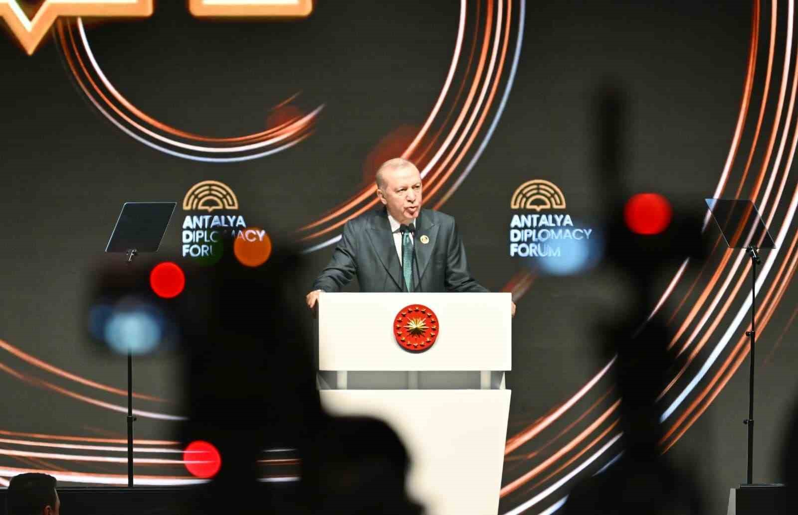 Cumhurbaşkanı Erdoğan, Antalya Diplomasi Forumu’nda Uluslararası Sistemin Kırılganlığını Vurguladı