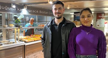 Genç Çift, Evlilik İçin Biriktirdikleri Parayla Restoran Açtı