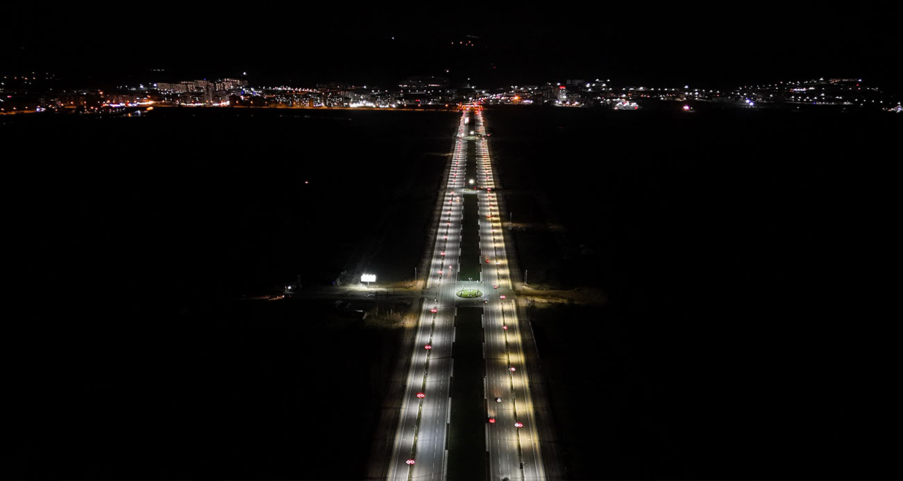 Görüntüsü ile havalimanını andırıyor, görenlerin dikkatini çekiyor