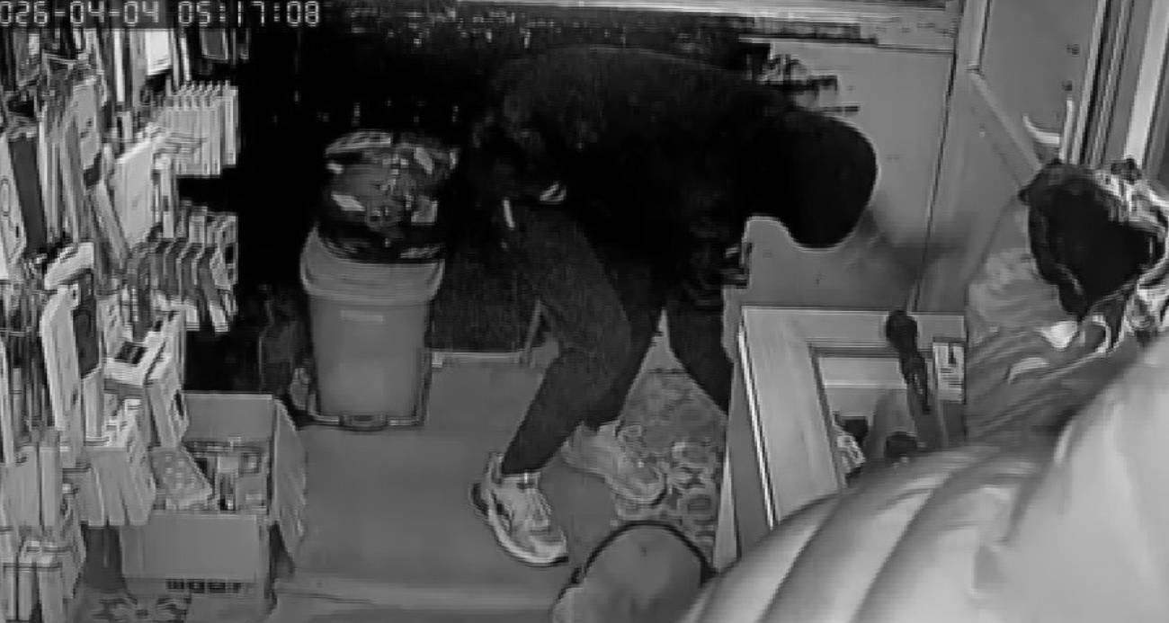 Hatay’da Telefon Dükkanından Yüklü Miktarda Hırsızlık: 150 Bin TL’lik Soygun Güvenlik Kamerasında