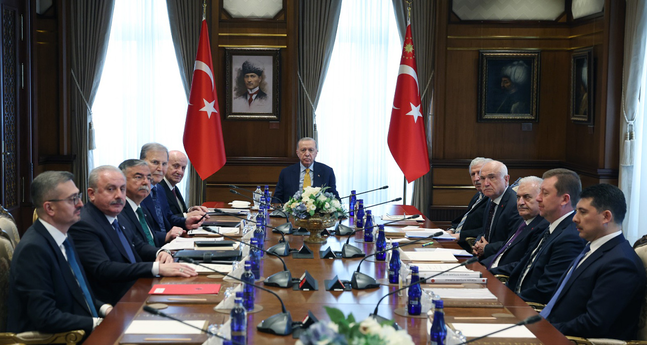 İletişim Başkanı Duran, YİK Toplantısı Hakkında Açıklamalarda Bulundu