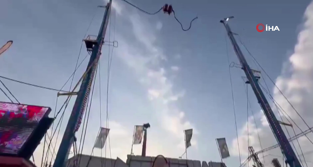İspanya’da lunaparkta dev sapan olarak bilinen oyuncağın halatı koptu: 4 yaralı