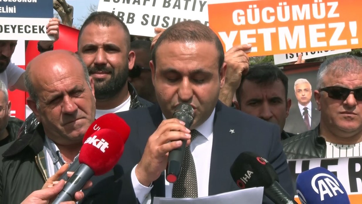 İstanbul Özel Halk Otobüsü Esnafından Ücretsiz Taşıma Uyarısı