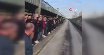 İstanbul’da Metrobüs İstasyonlarındaki İzdiham Tepkiye Neden Oldu