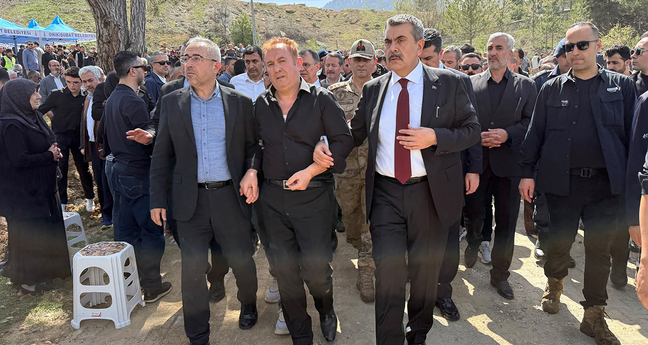 Kahraman Öğretmen Ayla Kara Son Yolculuğuna Uğurlandı