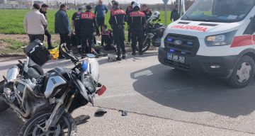 Kahramanmaraş’ta Ehliyetsiz Genç Polis Ekiplerine Çarptı: İki Yaralı