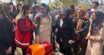 Kahramanmaraş’taki Trajik Olay: Genç Adnan’ın Mezarına Sevdiği Takımın Forması Bırakıldı
