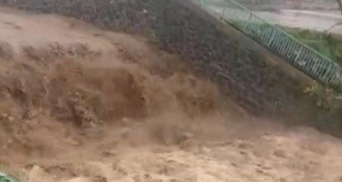 Osmaniye’de yağış felaketi: Yollar kapandı, ulaşım aksadı